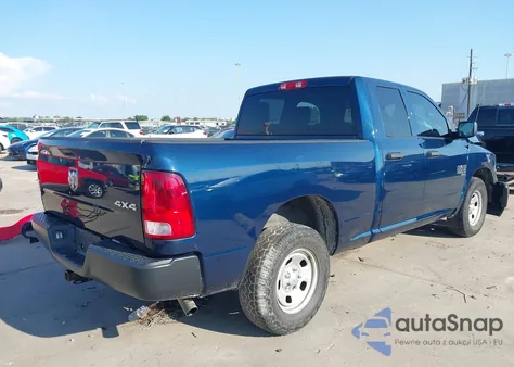 2020 Ram 1500 Classic Tradesman 4X4 6'4 Box z USA, uszkodzony, nr VIN 1C6RR7FG6LS122338
